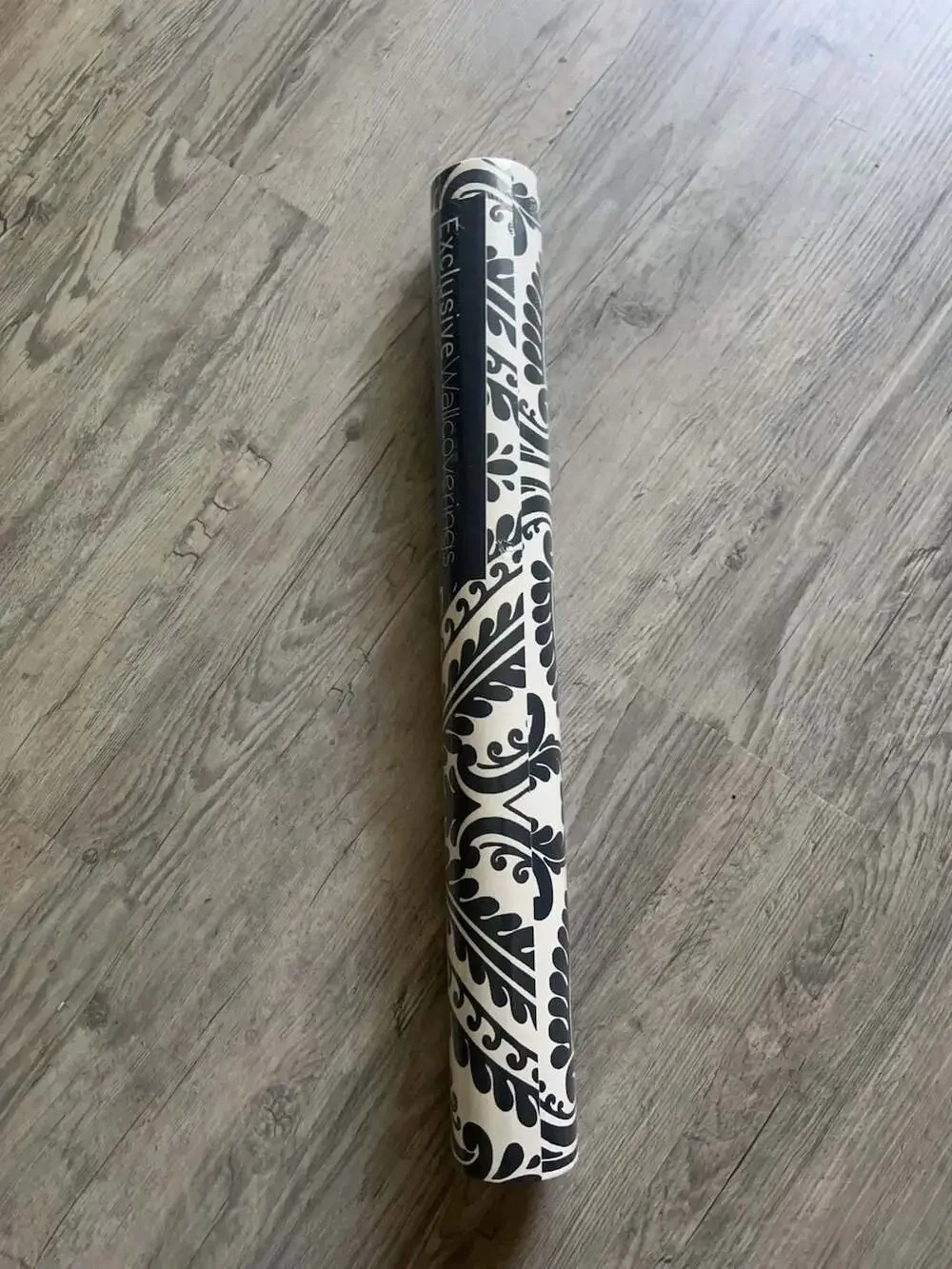 Exclusive Wallcoverings Black and White Damask Wallpaper Roll